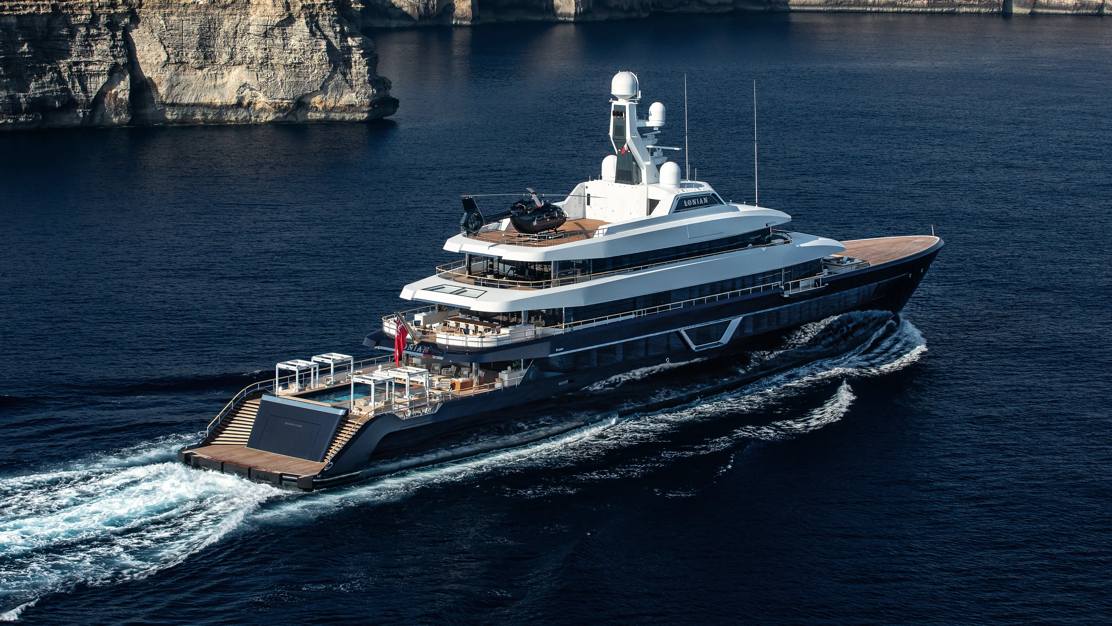 Exterior yacht design Lonian