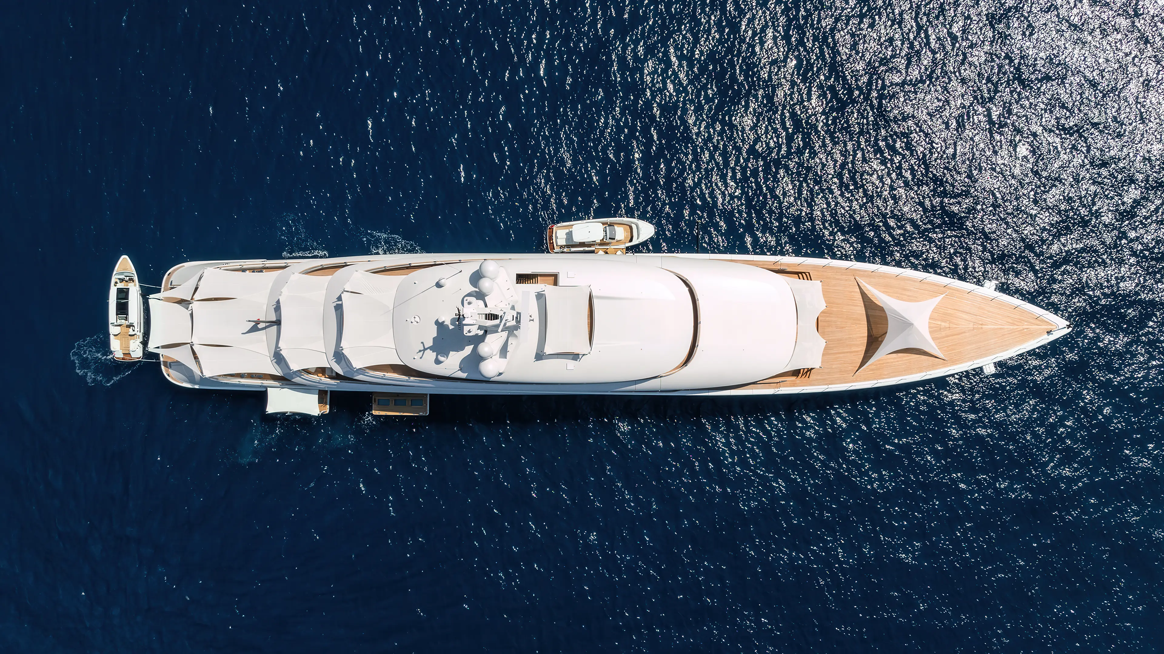 Exterior yacht design S top